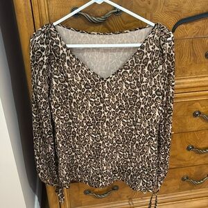 Women’s WHBM leopard top